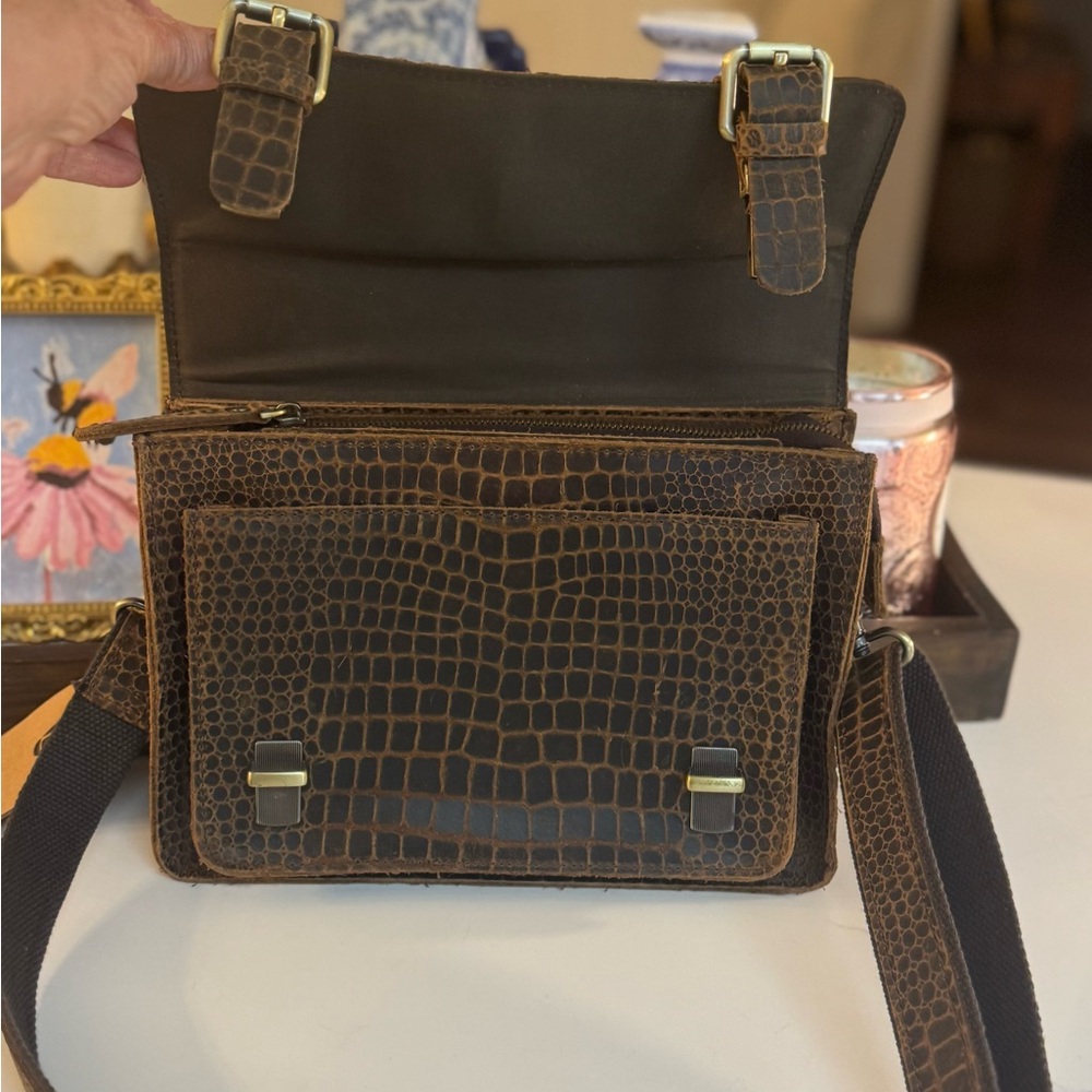 🤎 NWT FSHSUP CROCO EMBOSSED LEATHER MESSENGER BAG! - Picture 4 of 13